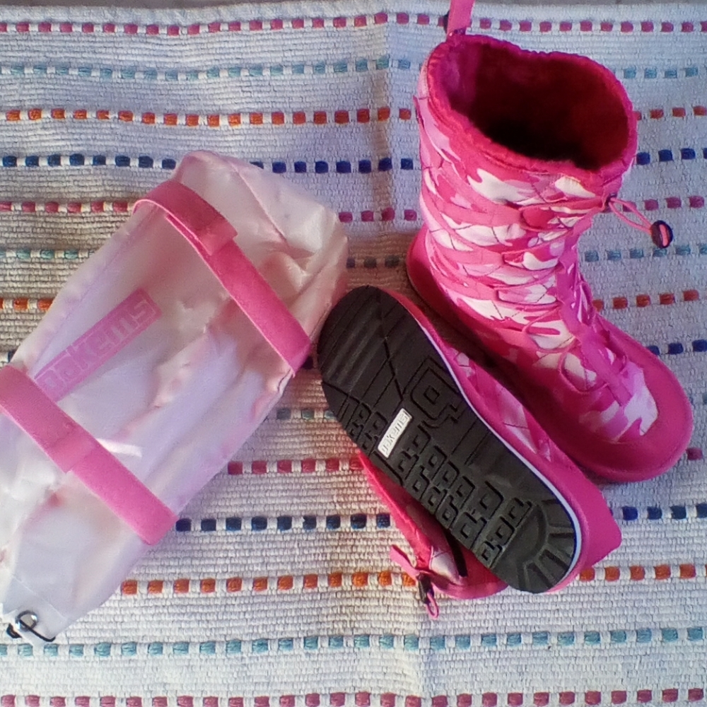 Pakems weather shoes size 5